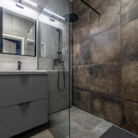 Premium Grunwaldzka 25-113 *